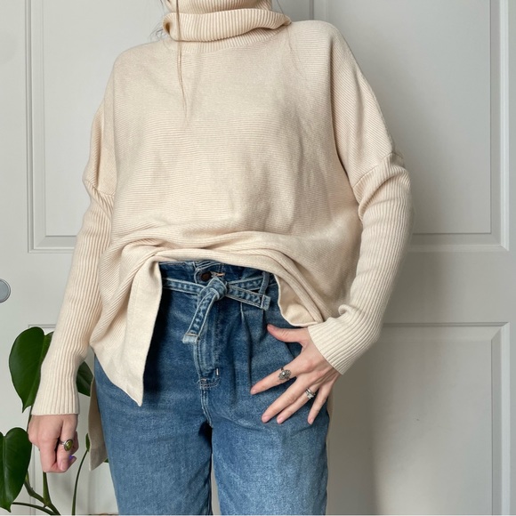 Urban Outfitters Sweaters - Urban Outfitters Turtle Neck Cream Long Sleeve Chunky Cable Knit